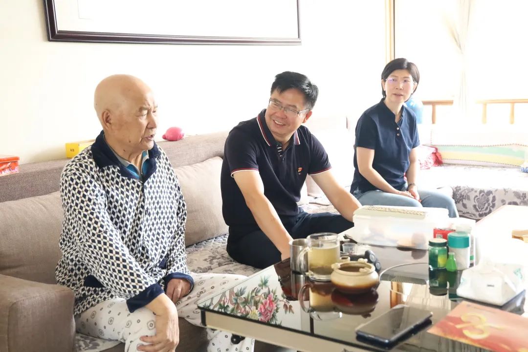 公司開展慶“八一”走訪慰問活動(dòng)3.jpg